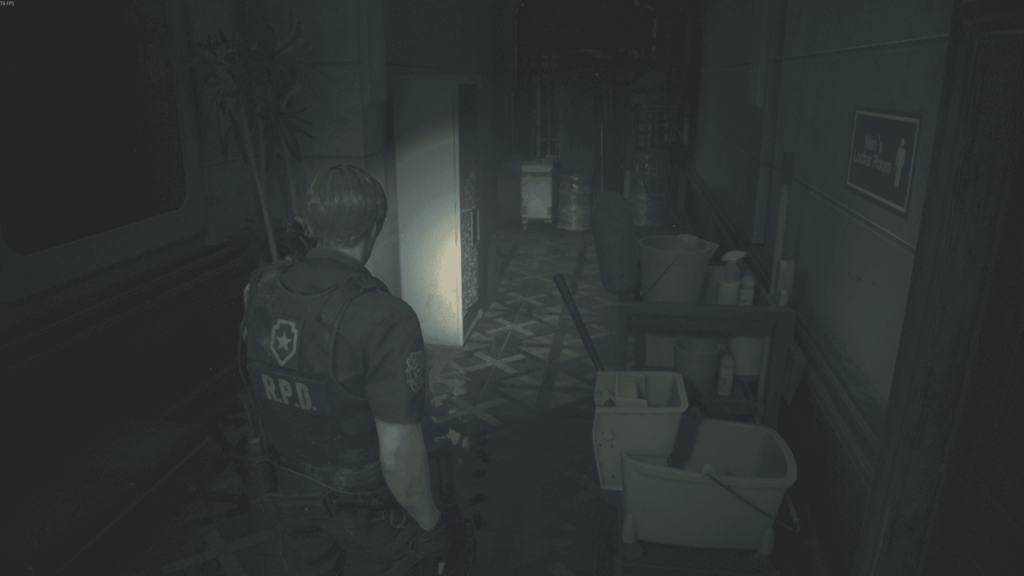второй этаж, западный коридор — красная трава, RE2 Remake