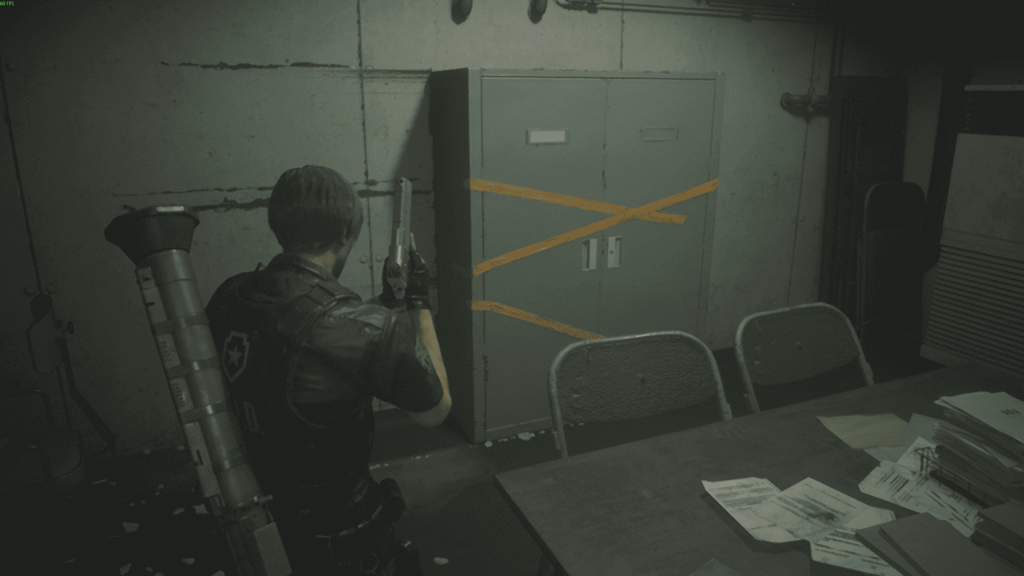 серый шкаф со скотчем — секретный проход, Resident Evil 2 Remake